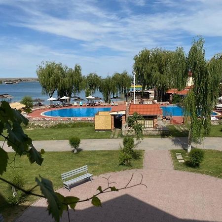 Morelux Boutique Hotel Kapchagay Eksteriør billede