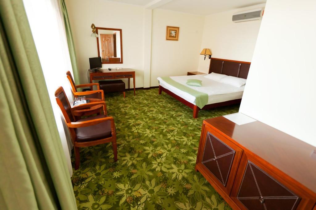 Morelux Boutique Hotel Kapchagay Værelse billede