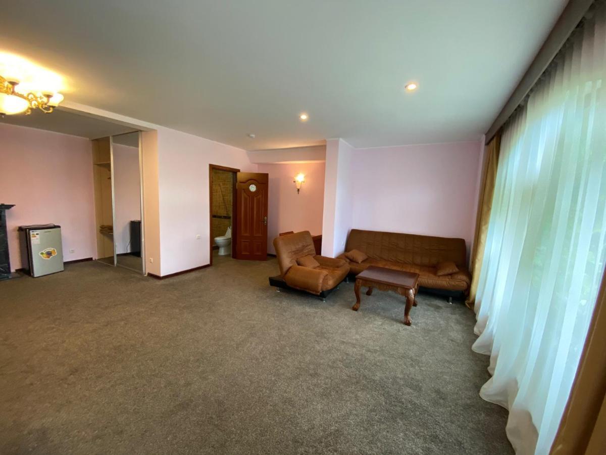 Morelux Boutique Hotel Kapchagay Eksteriør billede