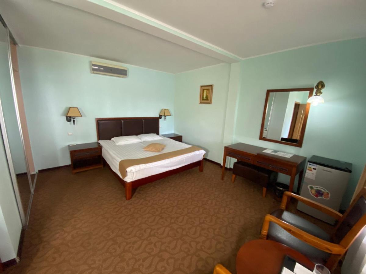 Morelux Boutique Hotel Kapchagay Eksteriør billede